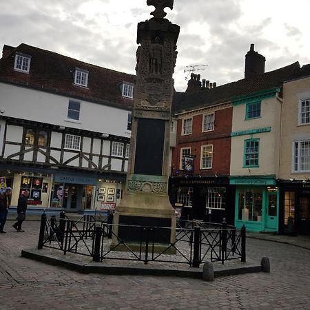 Hawkes Lane Villa Canterbury Bagian luar foto