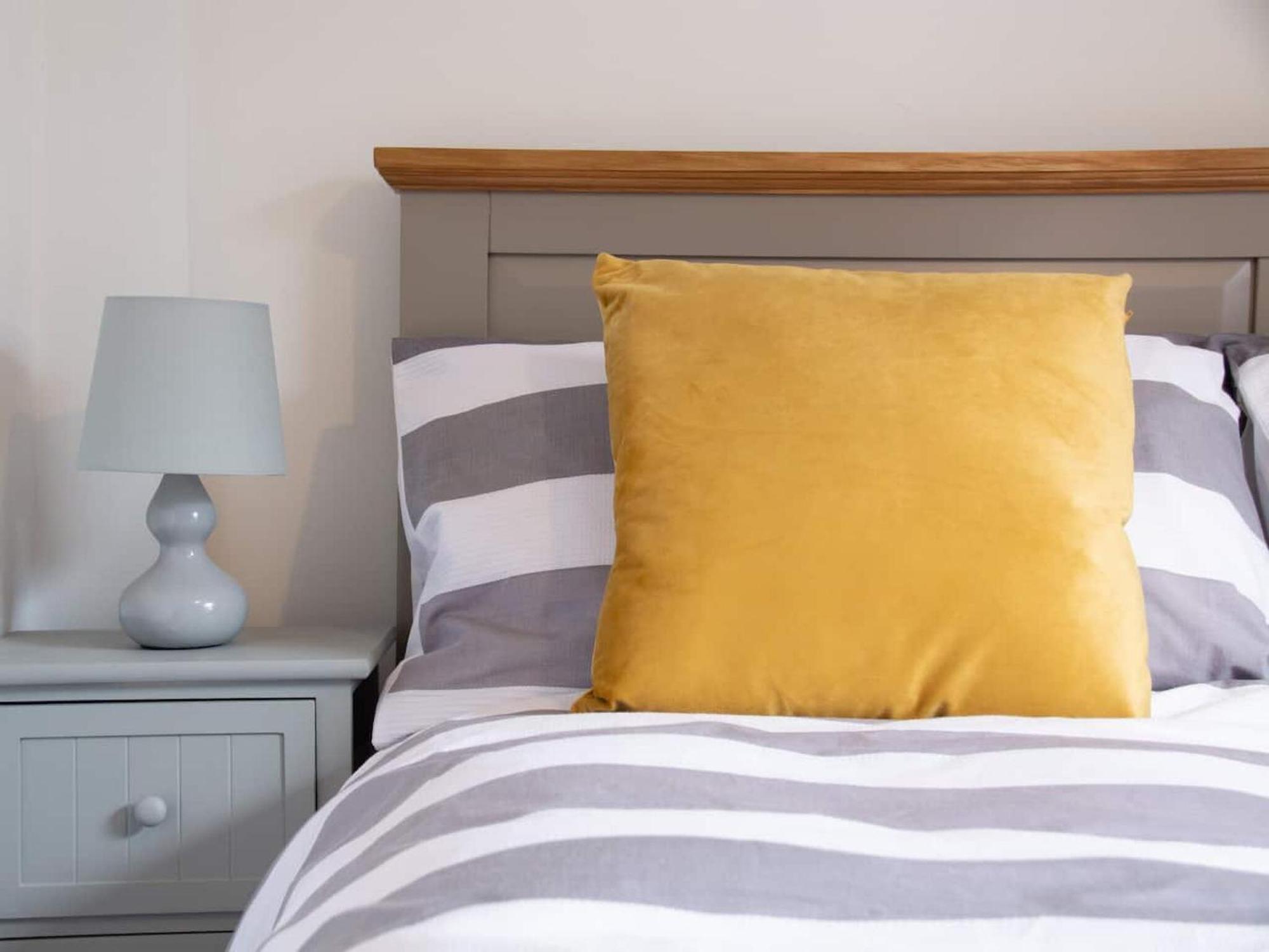 Hawkes Lane Villa Canterbury Bagian luar foto