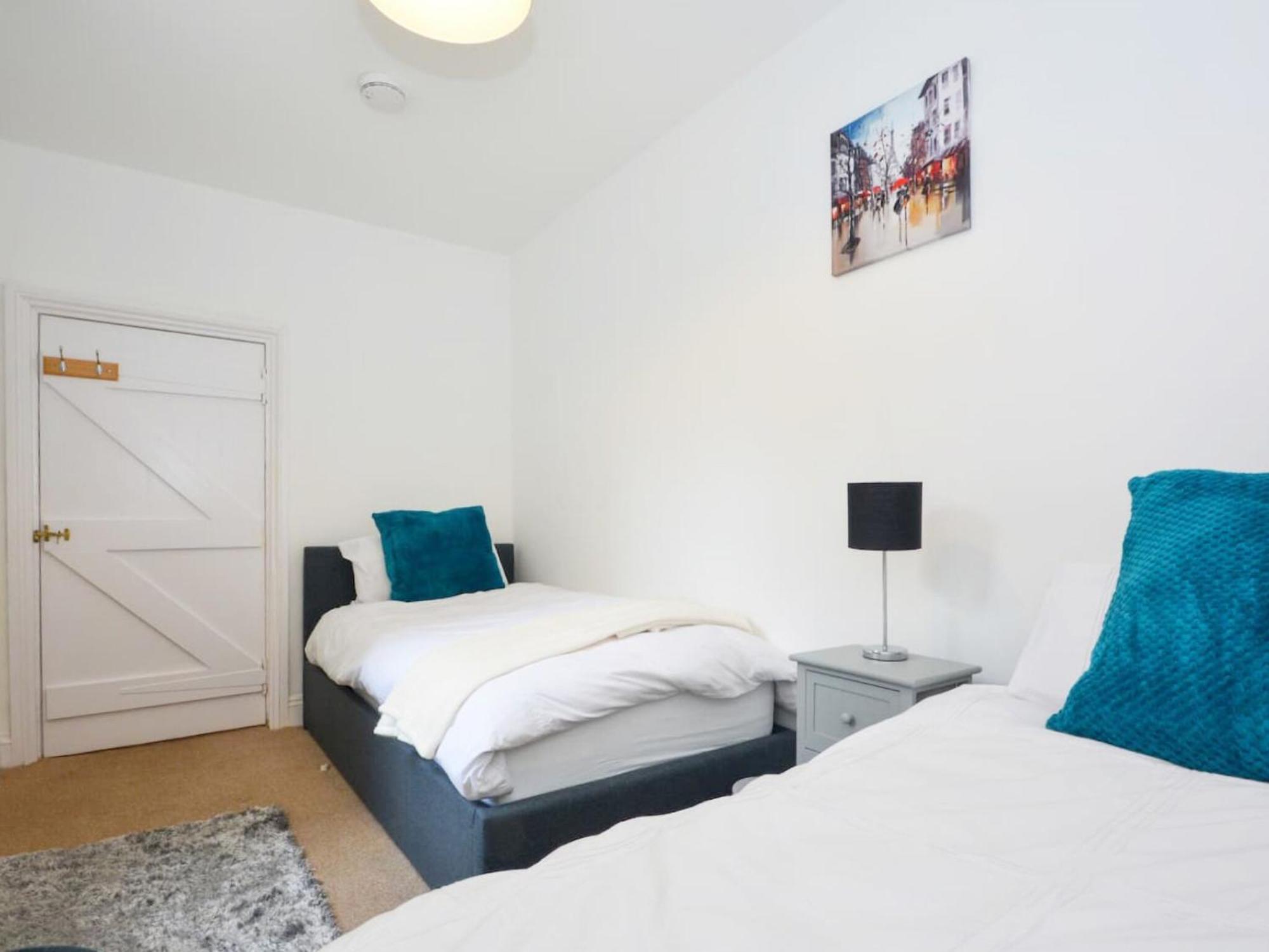 Hawkes Lane Villa Canterbury Bagian luar foto